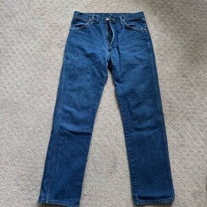 Wrangler Men's Deep Blue Straight Jeans